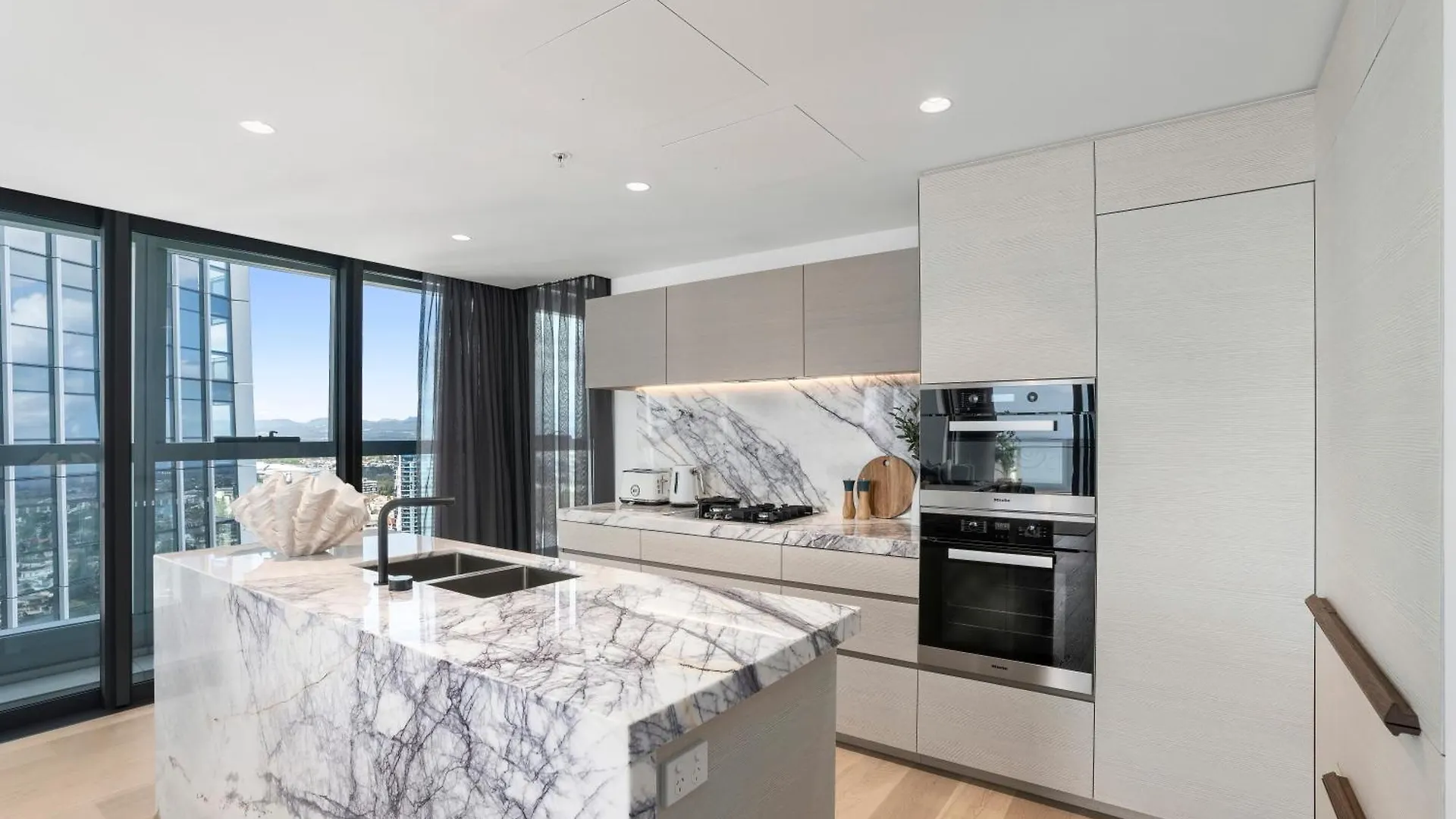 Jewel Beachfront Residences Gold Coast Daire