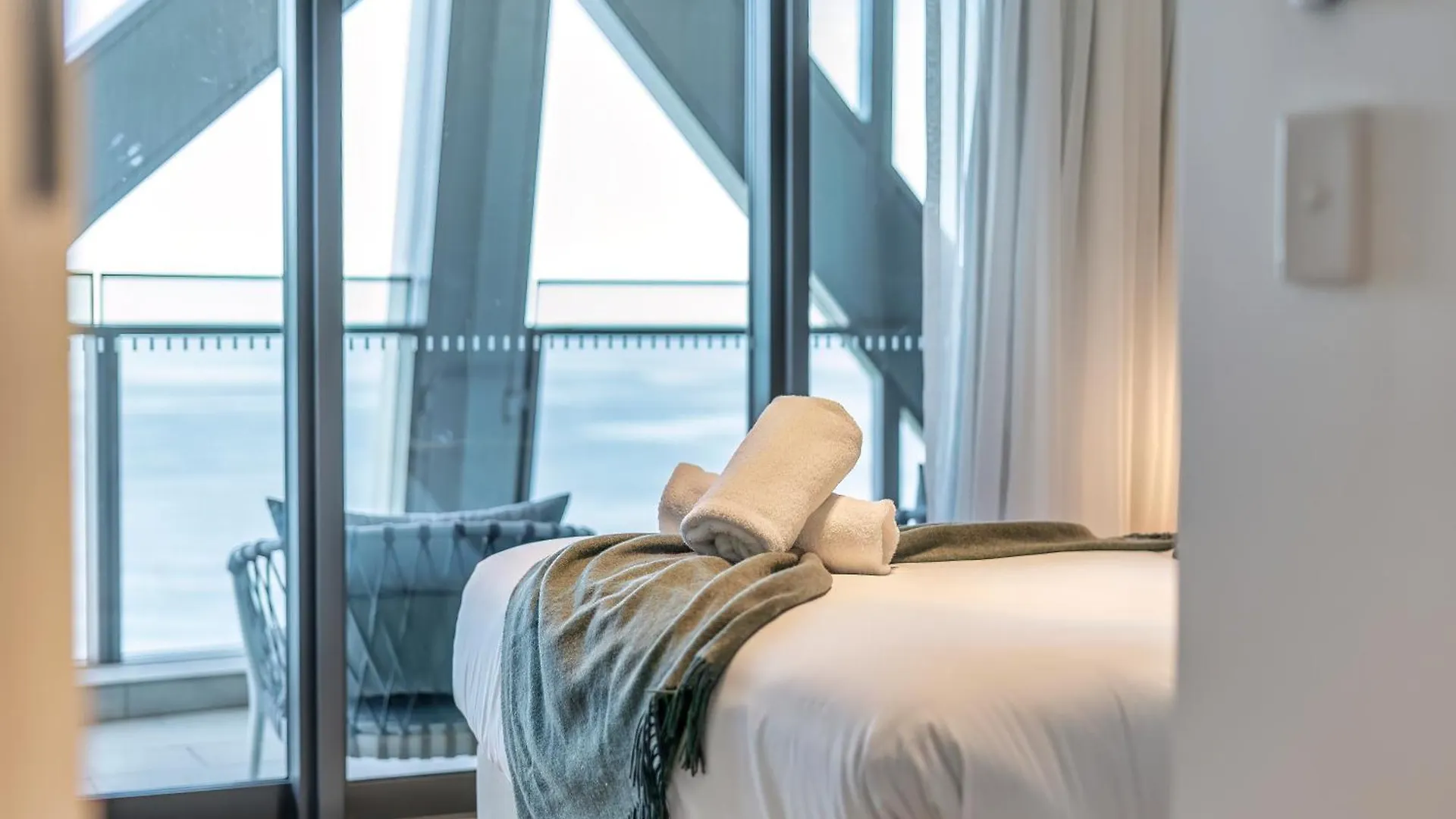 Jewel Beachfront Residences Guldkusten 0*,