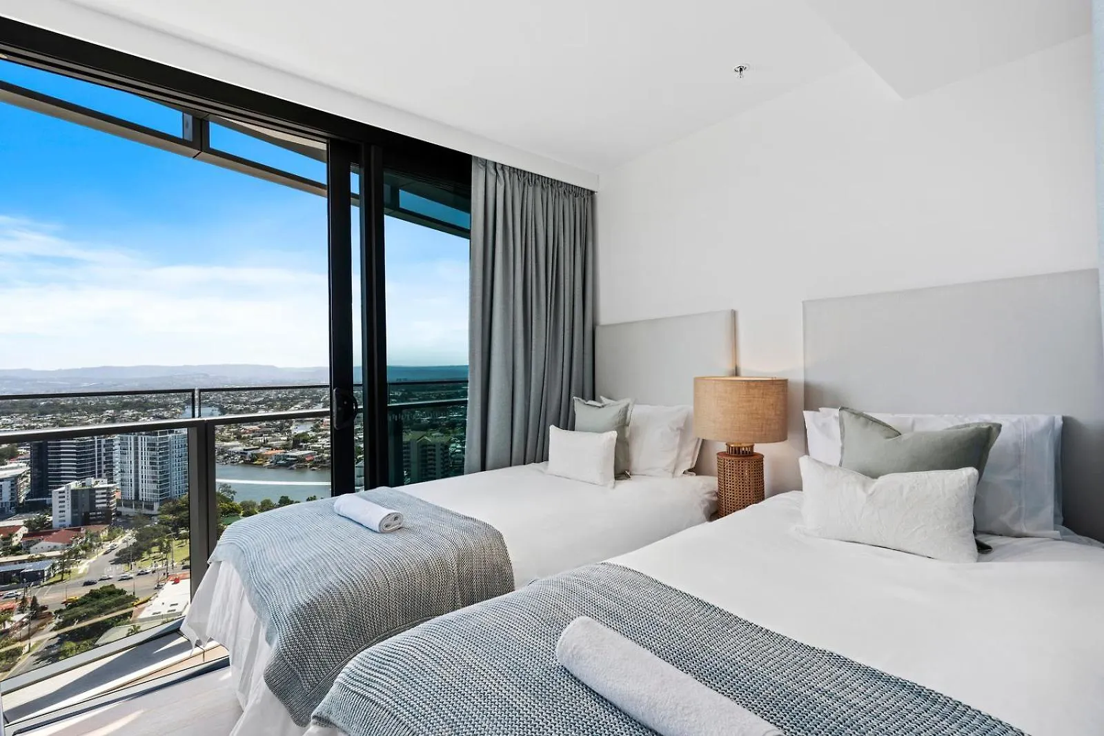 Jewel Beachfront Residences Gold Coast Apartment